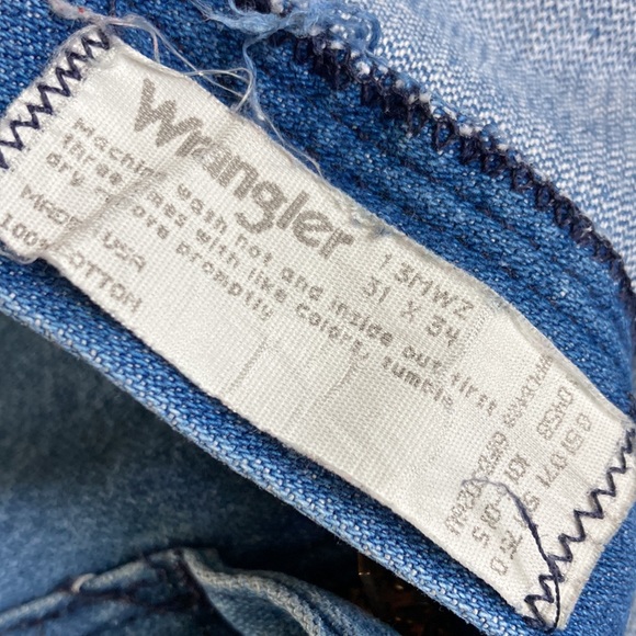 Vintage Wrangler High Waisted Jeans 30x33 TALL inseam - Picture 8 of 9